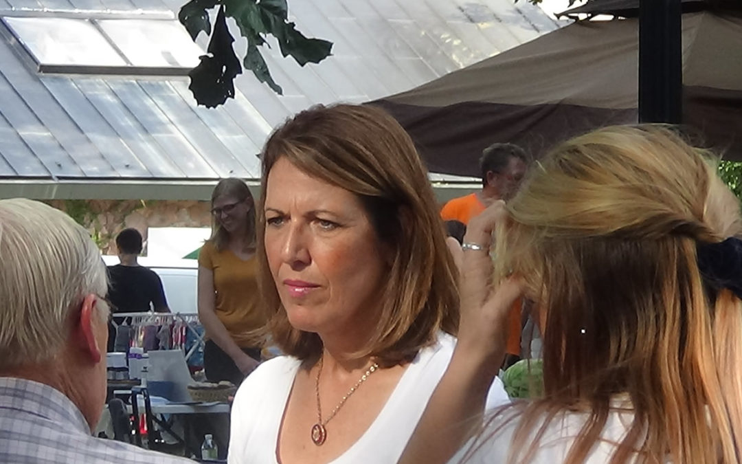 Cindy Axne Makes Derogatory Statements About Christians; Has Yet to Apologize